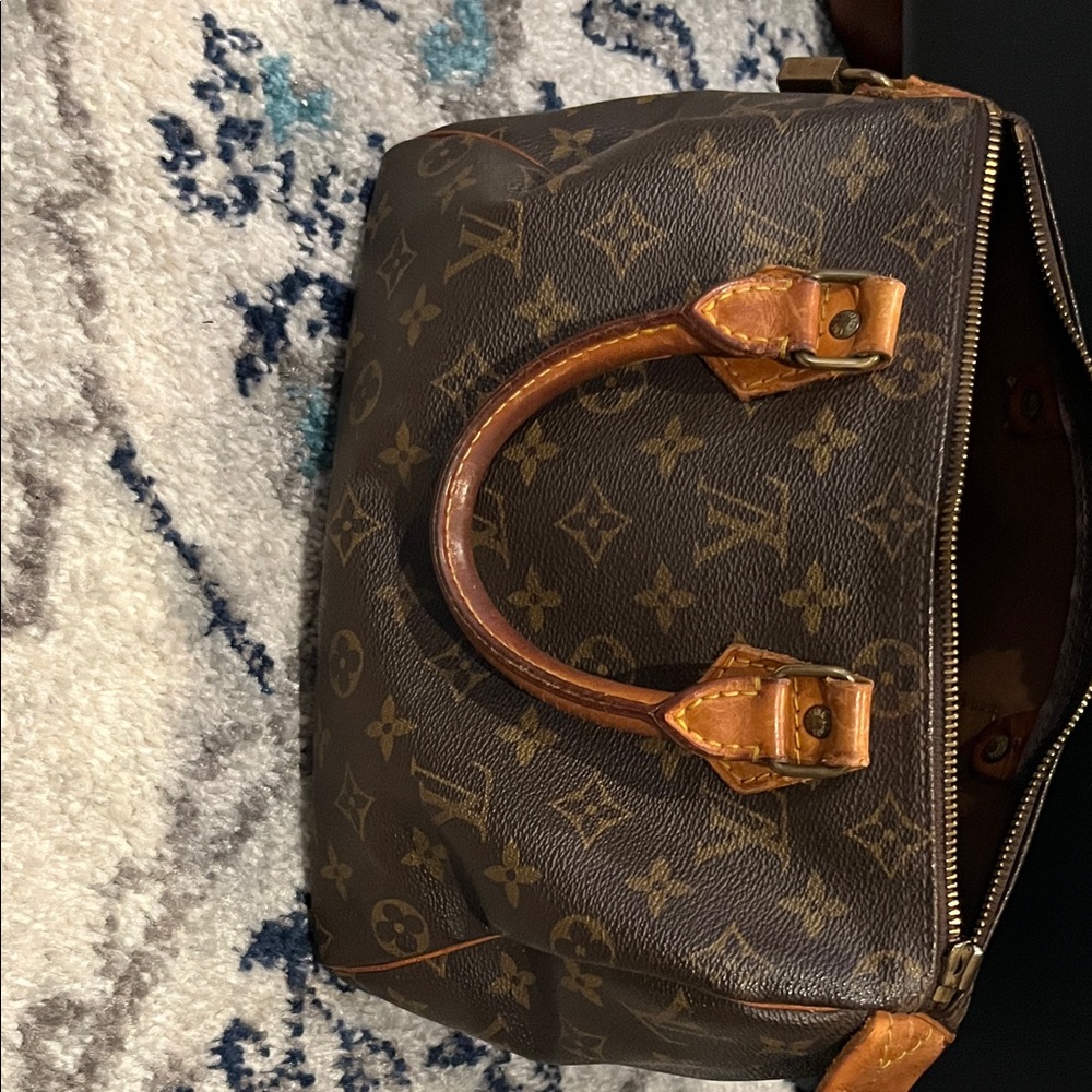 Authentic Vintage Louis Vuitton Speedy 30 Monogram Bag – Made in France